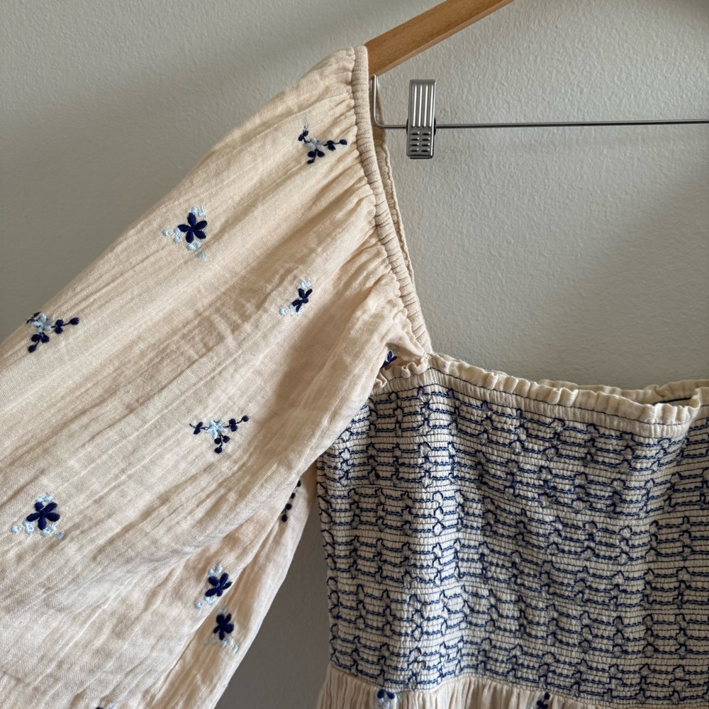 Free People Dahlia Cream Blue Smocked Embroidered Jumpsuit size XL - Picture 12 of 16